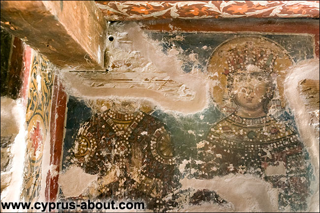 Изображения равноапостольных святих Константина и Елены в церкви Честного креста в Пелендри, Кипр