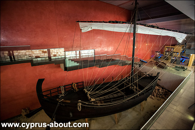 Реплика Киренийского корабля в музее моря. Айя Напа, Кипр